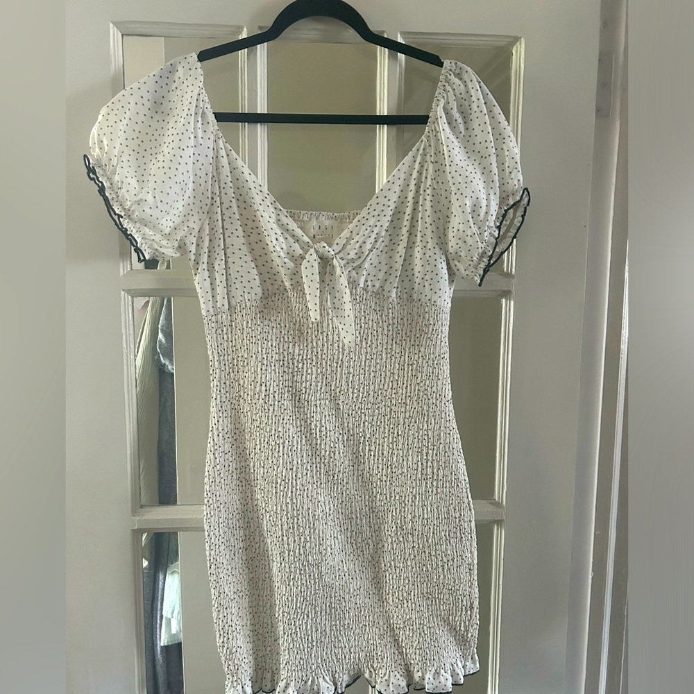 Lost and Wander White Star Mini w/ Bow